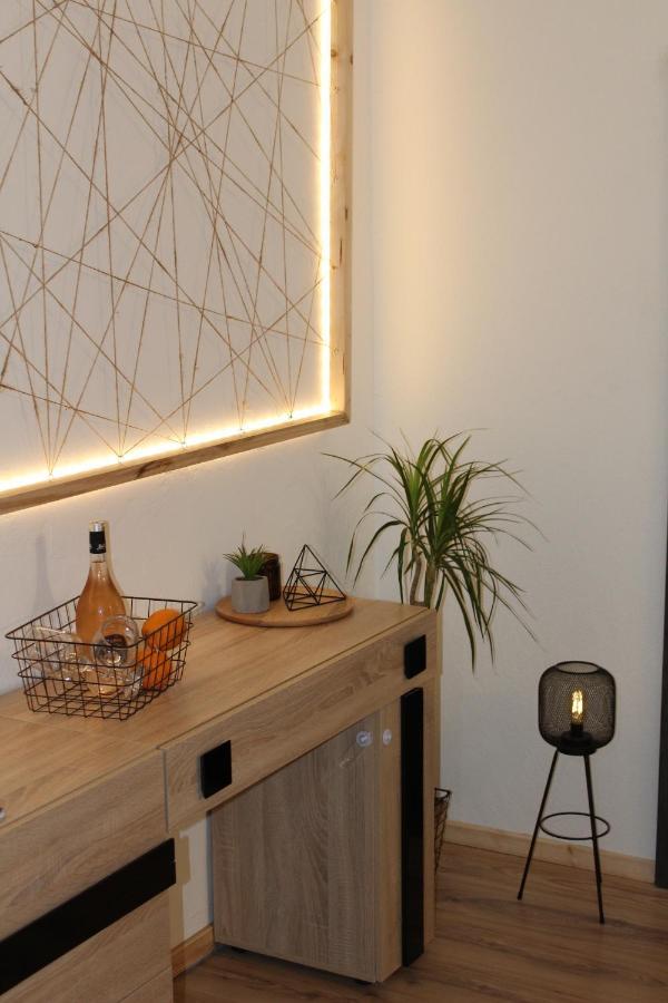 Charcoal Thirteen Apartment カヴァラ エクステリア 写真