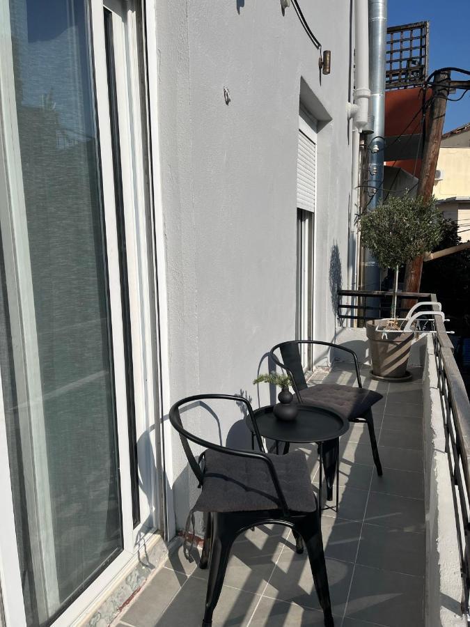 Charcoal Thirteen Apartment カヴァラ エクステリア 写真